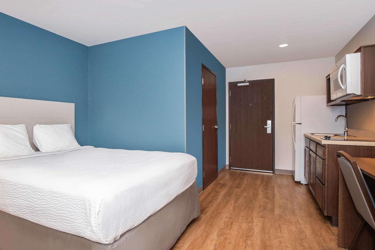 Woodspring Suites Carol Stream - Chicago Bagian luar foto
